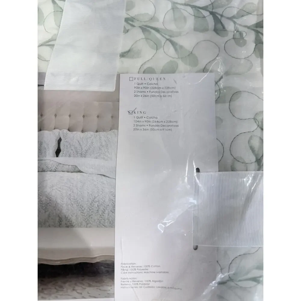 VCNY Home Floral Bright White Iceberg Green Quilt Set King Size